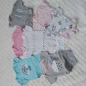Gerber onesie bundle, NWOT